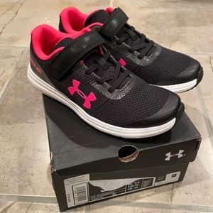 Girls Under Armour sneakers